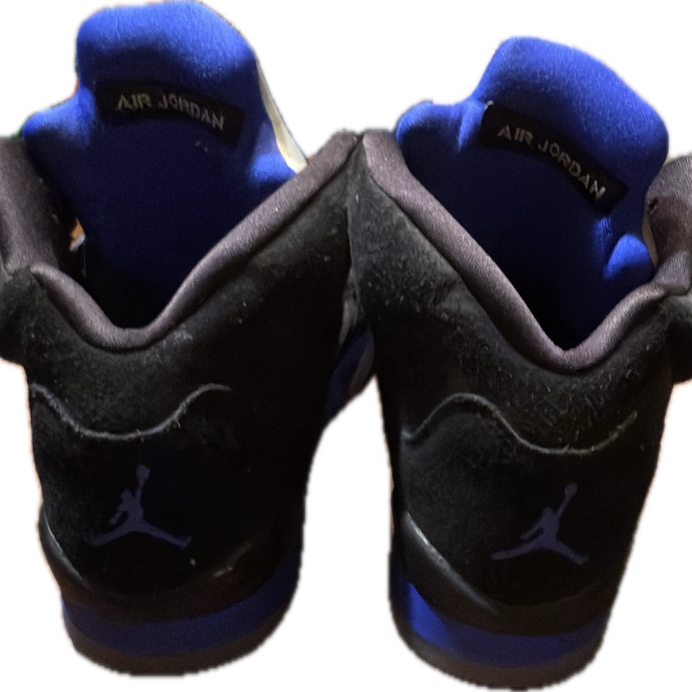 Jordan Retro Black and Blue Sneakers - Picture 4 of 5